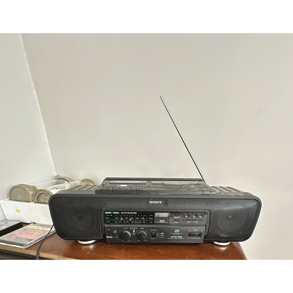 Sony CFD-68 Portable Boombox CD Radio Cassette Player 1991